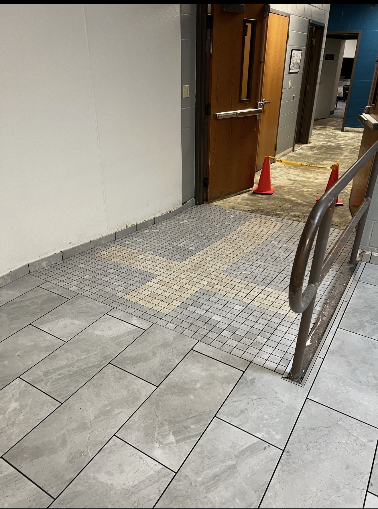 Floor tile and mosaic transition detail